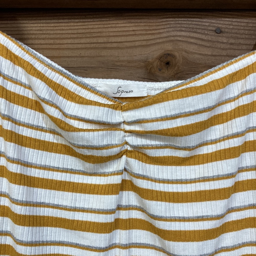 Soprano Ribbed Top - Picture 2 of 6
